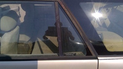 1992-1995 Saturn Sw2 Driver Left Rear Vent Window Back Door Glass With Frame Oem