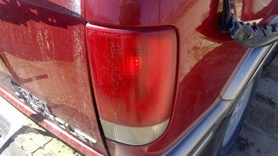 1995-2005 Chevy S10 Blazer Passenger Right Tail Light Oem Brake Lamp Rear