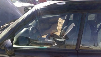 1998-2002 Subaru Forester Driver Left Front Side Window Door Glass Oem