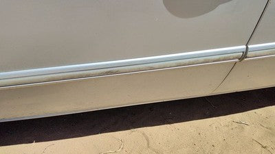 04-07 Town & Country Driver Left Front Moulding From Door Trim Strip Silver Ps2