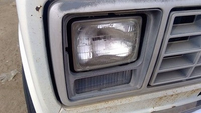 1979-1991 Ford Van E250 Passenger Right Headlight Door Trim Surround Panel Oem
