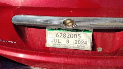 01-07 Town & Country Rear Lift Gate Handle Release License Plate Light Oem