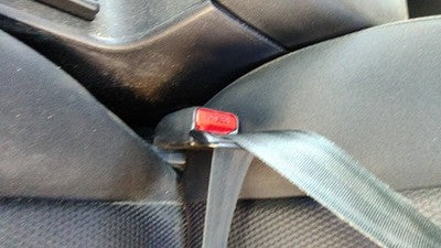 06-09 Mazda 3 Driver Left Front Seat Belt Buckle Receiver Oem Black Br6
