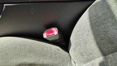 2002-2005 Ford Explorer Driver Left Front Seat Belt Buckle Receiver Rt Graphite