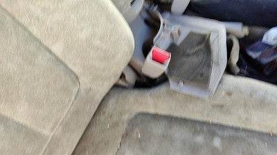 2001-03 Hyundai Elantra Passenger Right Front Seat Belt Buckle Receiver Oem Tan