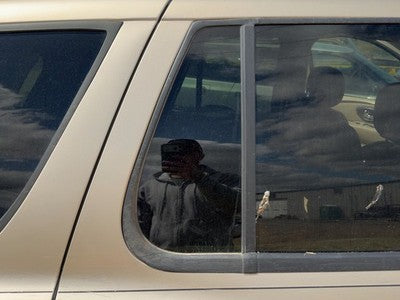 04-07 Rainier Passenger Right Rear Vent Window Back Door Glass With Frame Oem