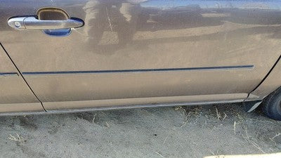 05-06 Chevy Cobalt Passenger Right Front Moulding From Door Trim Strip Blue 84U