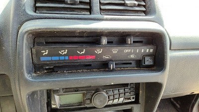 1996-1997 Suzuki Sidekick Temperature Control Module In Dash Heater Ac Head Unit