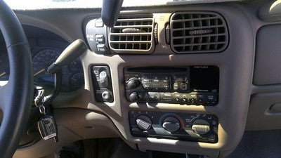 1998 Chevy S10 Blazer Trim Bezel Around Speedometer Dash Surround Panel Gray 92H