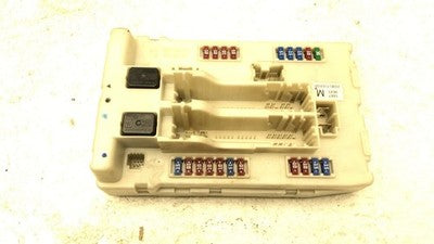 2009-2010 Nissan Murano Ipdm Power Module Fuse Box Oem 284B71aa0a