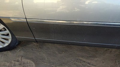 98-11 Lincoln Town Car Driver Left Front Moulding From Door Trim Strip Silver
