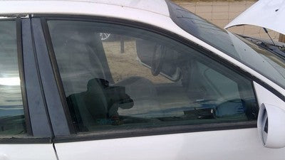 1996-2007 Ford Taurus Passenger Right Front Side Window Door Glass Oem