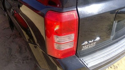 2008-2017 Jeep Patriot Driver Left Tail Light Brake Lamp Oem Rear 5160365Ag
