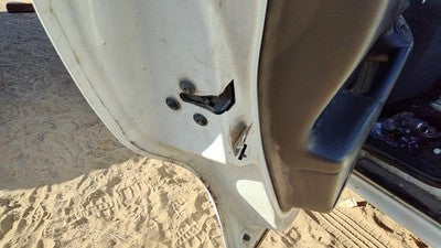 Pontiac Grand Am Driver Left Rear Door Latch With Rods/Cables Oem Back 22723572