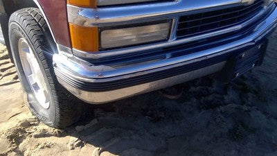 1995-2000 Chevy Tahoe Front Bumper Assembly With Brackets Oem Chrome 15574111