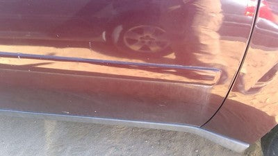 06-09 Trail Blazer Passenger Right Front Moulding From Door Trim Strip Red 49U
