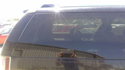 2007-14 Yukon Xl Denali Passenger Right Rear Quarter Glass Back Side Window Oem