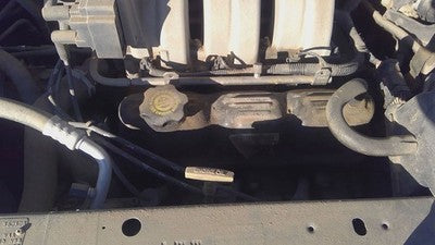 1996-2000 Chrysler Voyager Front Valve Cover Oem 3.3L 4781449Aa