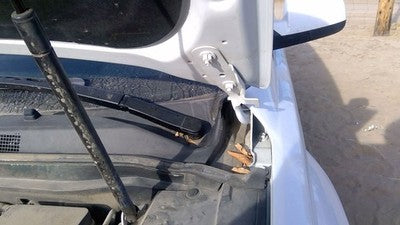 2010-2017 Gmc Terrain Driver Left Hood Hinge Assembly Oem White Gaz 25798897