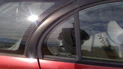 1996-2000 Saturn Sw2 Passenger Right Rear Vent Window Back Door Glass With Frame