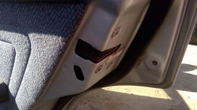 1990 Corolla Station Wagon Passenger Right Rear Door Latch With Rods/Cables Back