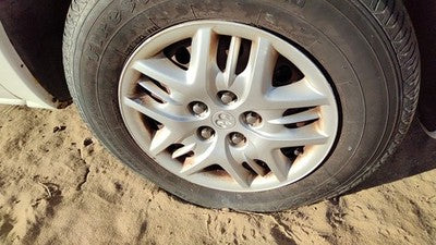 01-05 Grand Caravan 15' Wheel Cover Hub Cap Oem 15 Spoke 4766971Aa