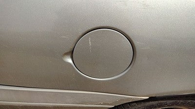 1997-2005 Chevy Malibu Fuel Tank Door With Hinge Gas Lid Oem Filler Silver 12U