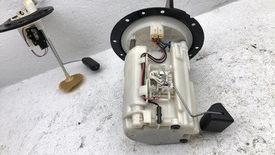 2008-2011 Subaru Impreza Complete Fuel Pump With Sending Unit Gas Level Oem 2.5L
