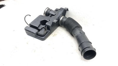 2002-2004 Chevy Trail Blazer Intake Tube With Resonator Oem 4.2L 15810294