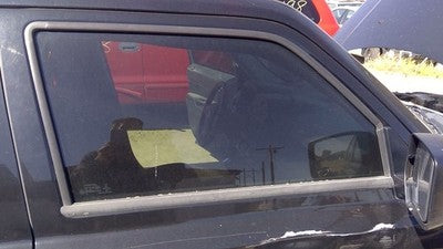 2007-2017 Jeep Patriot Passenger Right Front Side Window Door Glass Oem