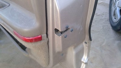 1994 Olds Eighty Eight Passenger Right Front Door Latch With Rods/Cables Oem
