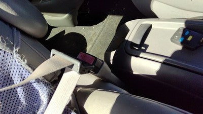 02 03 Ford Windstar Passenger Right Front Seat Belt Buckle Receiver Oem Gray 22
