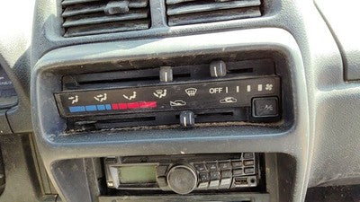 1996-1997 Suzuki Sidekick Temperature Control Module In Dash Heater Ac Head Unit