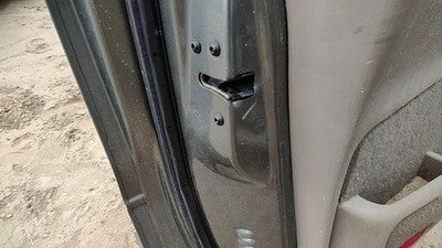 1999-2003 Ford Windstar Driver Left Front Door Latch With Rods/Cables Oem