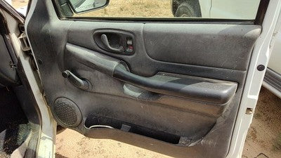 98-03 S10 Pickup Passenger Right Front Inside Door Trim Panel Gray 12D 15010475