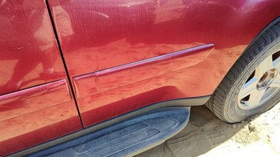 02-05 Trail Blazer Driver Left Rear Moulding From Door Back Trim Majestic Red