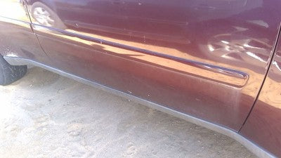 06-09 Trail Blazer Passenger Right Front Moulding From Door Trim Strip Red 49U