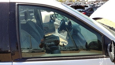 2004-2007 Chrysler Town & Country Passenger Right Front Side Window Door Glass