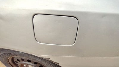2001-06 Hyundai Elantra Fuel Tank Door With Hinge Gas Lid Oem Filler Silver