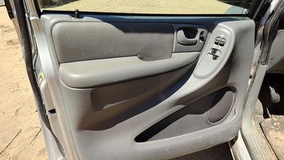 05 06 Town & Country Driver Left Front Inside Door Trim Panel With Master Switch