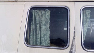 1975-1991 Ford Van E250 Passenger Right Rear Side Window Door Glass Oem Back