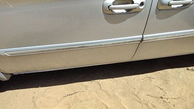 04-07 Town & Country Driver Left Front Moulding From Door Trim Strip Silver Ps2