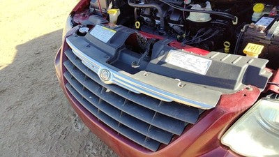 05-07 Town & Country Front Grille Oem Chrome With Top Plastic 4857957Aa