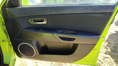 2004-06 Mazda 3 Passenger Right Front Inside Door Trim Panel Only Oem Black