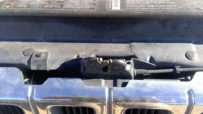 1993-1998 Jeep Grand Cherokee Hood Latch Assembly With Bracket Oem 55254771