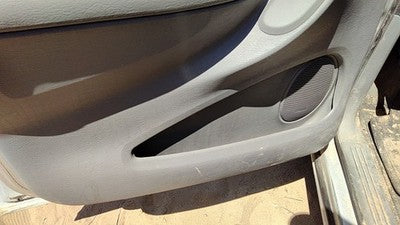 05 06 Town & Country Driver Left Front Inside Door Trim Panel With Master Switch