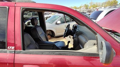 2002-2009 Chevy Trail Blazer Passenger Right Front Side Window Door Glass Oem