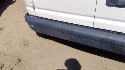1992-1993 Ford Van E150 Rear Bumper Assembly With Brackets Oem F2uz17906a