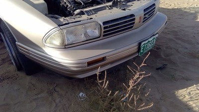 1992-1998 Olds Eighty Eight Front Bumper Cover Assembly Oem Gold 25660652