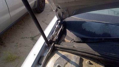 1988-1997 Cutlass 2 Door Passenger Right Hood Hinge Assembly Oem Silver